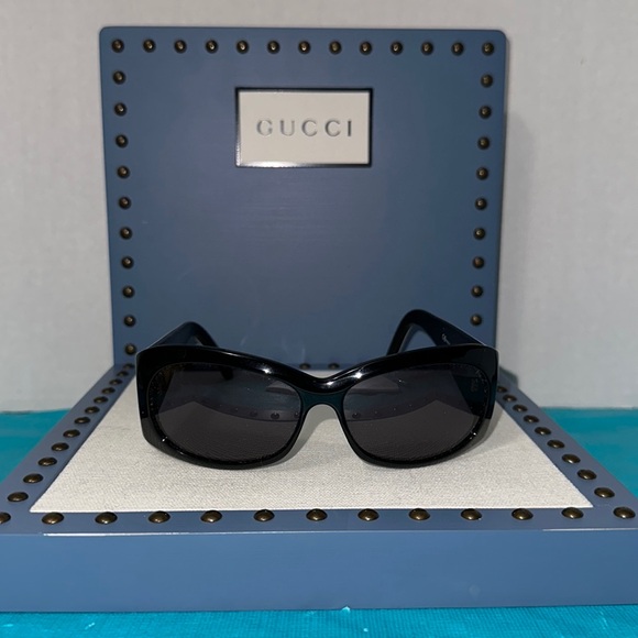 Gucci GG 3079 Sunglasses - Picture 2 of 12
